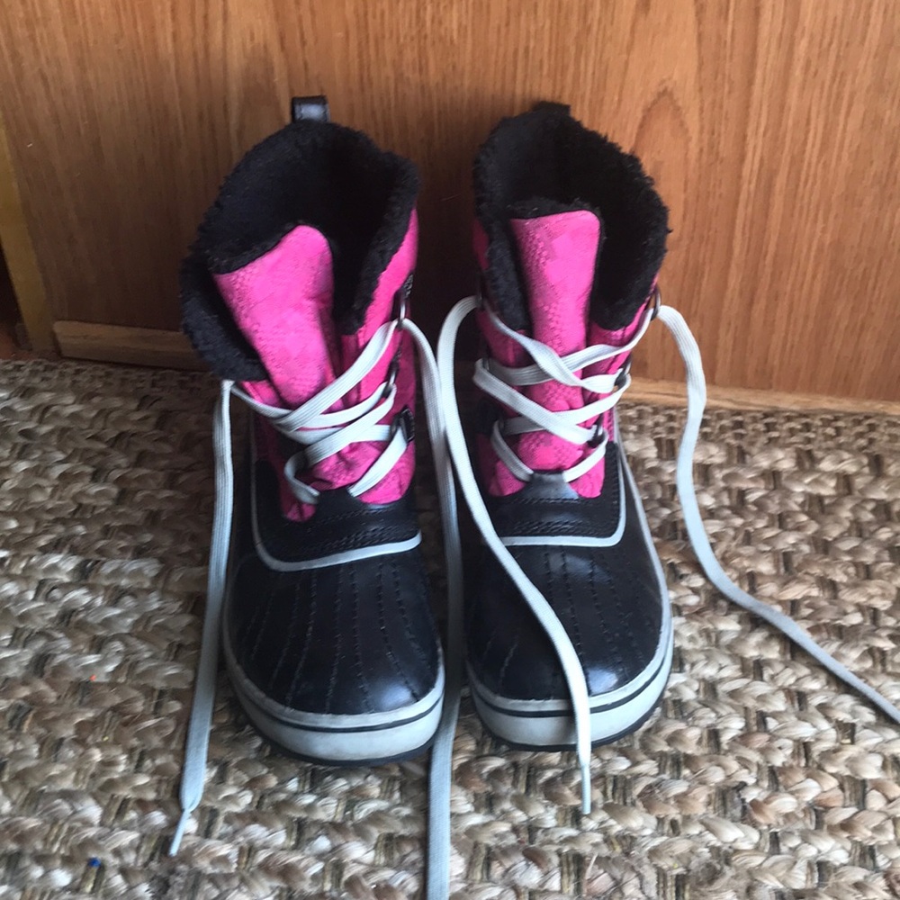 Sorel Winter Boots (girls’ or women’s)
